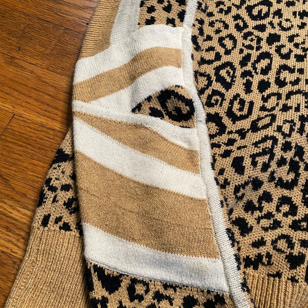Current/Elliot Animal Print Sweater- size s - Picture 10 of 10